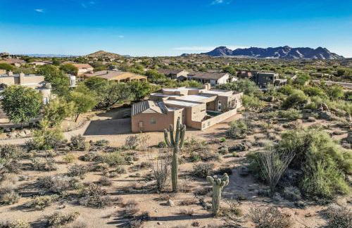 Serenity Peaks- Gorgeous Pet Friendly Villa in Scottsdale with Pool, Spa, and Bikes - Foto 1