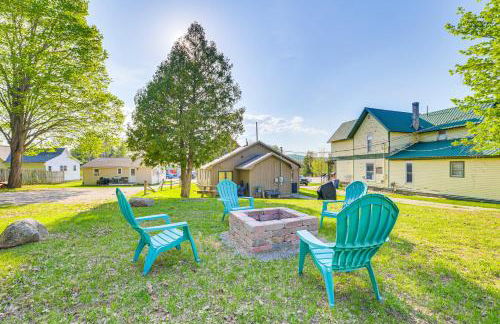 2 Living Areas! Cedar Home 11 Mi to Mt Holiday Ski - Foto 3