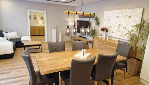 AUXBRG - 4 Zimmer, XL Wasserbett, 65 Zoll TV, XL Terrasse - Foto 2