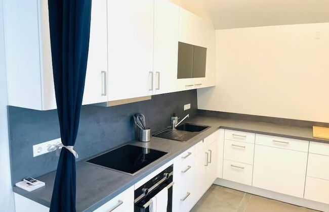 Penthouse 3 Bedrooms- Garden in Center - Photo 7