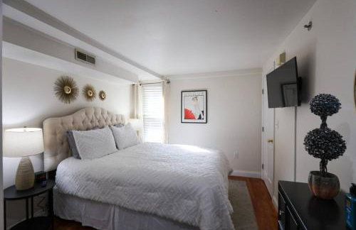 2Bed, 15Bath, Multi-Level Townhouse, Sleeps 6 - Photo 6