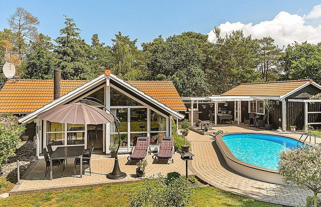 8 Person Holiday Home in Hojby - Foto 13