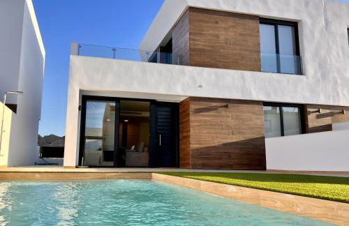 La Masion de Tout Seasonal Rental - Photo 23