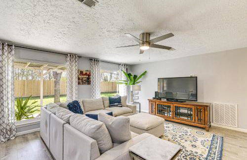 6 Mi to Clear Lake Family Home with Patio and Yard - Foto 1