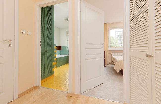 Spacious Apartment Pruszkow by Renters - Photo 23