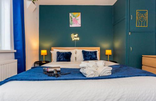 Two Bed Entire House Newcastle Gateshead - Free Parking - Photo 16