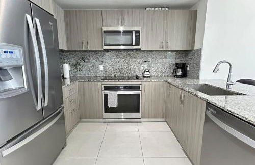 Resort Style Luxury Living in Doral, Miami - Foto 24