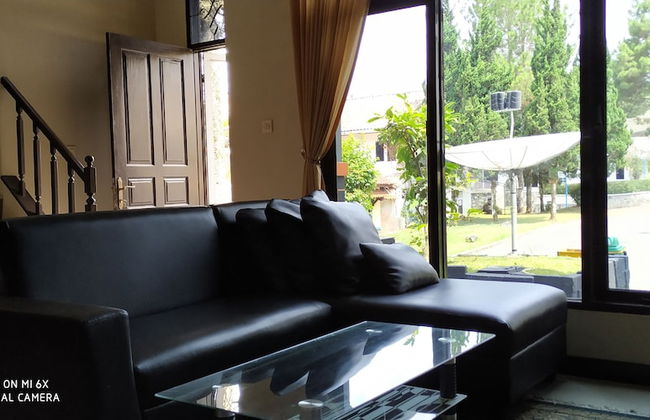 Villa Wahyu 3 Bedroom - Photo 7