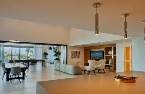 Landing Incredible 2BD Pool - Photo 33