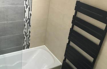 BedinReims elegant green bottle quiet and close to center free parking and wifi free ideal 5 à 9 Adultes - Foto 26