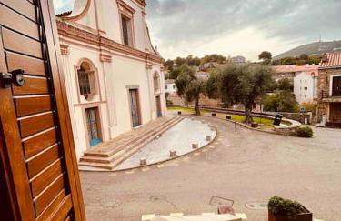 Charmant petit appartement place de l eglise - Foto 1