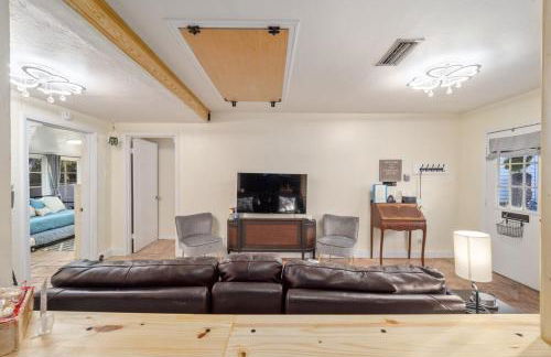 Historic Carriage House Downtown 2 bedroom 1 bath - Foto 9