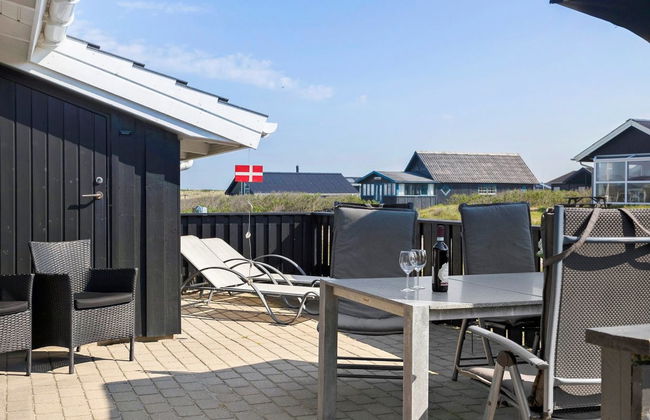 "Paul" - 100m from the sea - Photo 8