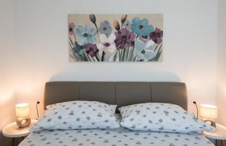 Stone House Marin - Photo 39