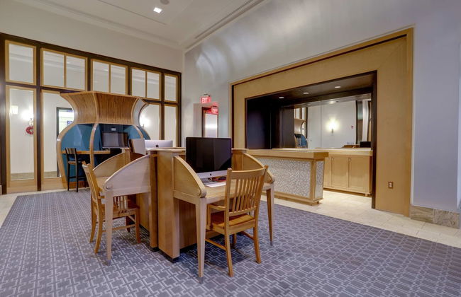 Fantastic 2BR Condo at Pentagon City - Photo 40