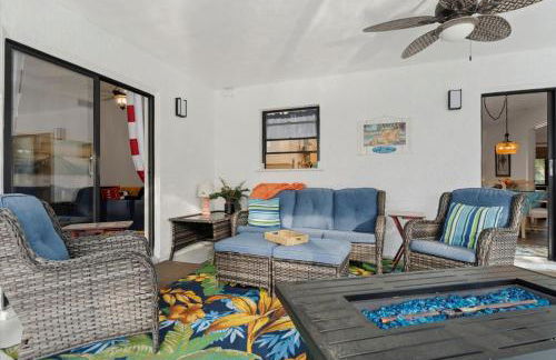 Waterfront - Private Pool - Pet Friendly - Photo 45