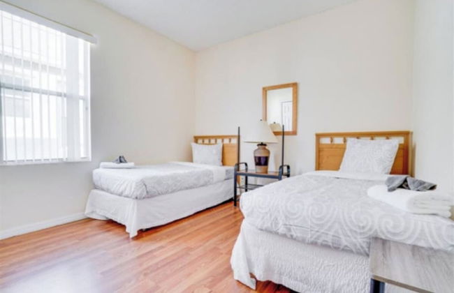 5BR Pool Home in Davenport w/ BBQ in Private Gated - Photo 2