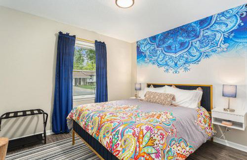 ATLAS - Whole House - 5BR 2BA - Hot Tub - Game Rooms - Theater - Fenced Backyard - Foto 23