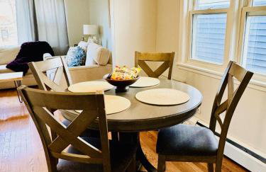 Charming and Convenient 3br 1ba apt - fully furnished and equipped - fast Internet - Foto 8