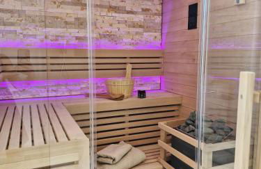 L'audacieuse-Jacuzzi et sauna , miroir suspendu - Foto 9