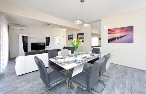 Panorama Hills - Photo 27