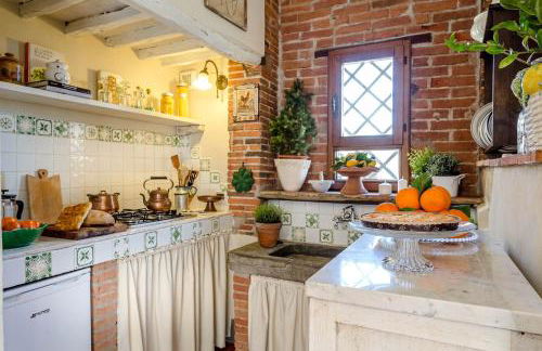 Rosyabate Cottage, with Private Garden and views between Lucca and Pistoia - Foto 21