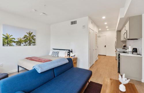 Bright Studio on Sunset Blvd Pool, Parking, Gym - Foto 17