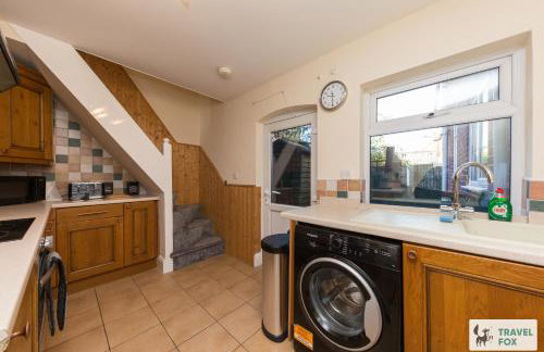 Rocester Rest close to Alton Towers & JCB, Netflix - Foto 15