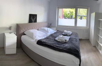 Ferienwohnung Schlossblick - 4 Sterne Sauna Pool Whirlpool exklusiv - Foto 18