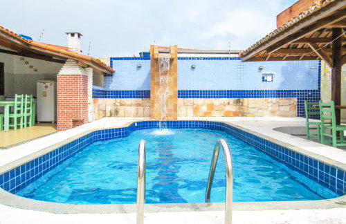 Casa com 4 Suítes, Piscina, Área Gourmet e Wifi - Foto 37