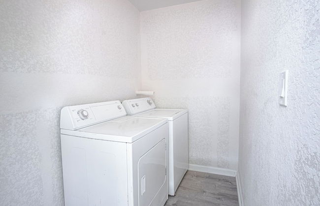 Cozy and Lovely 2BR 2BA Apt#a Near Lively Downtown - Foto 14