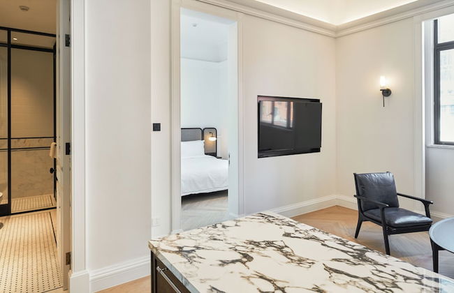 OPARTMENT The Far Eastern Hotel - People's Square - Photo 9