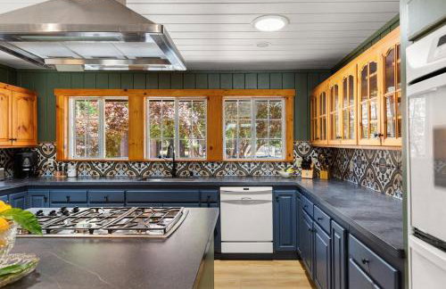 6 BR 4BA Redwood Retreat w Pool - Foto 4