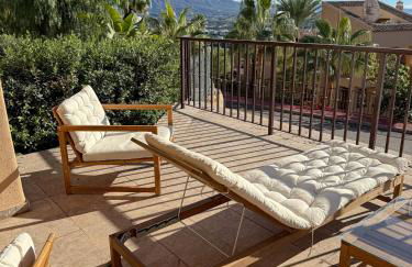 Sea and Mountain View Apartment with 4 Pools - Photo 7