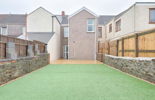 4-Bed Contractor Home - Garden - Near M4 & City - Foto 42