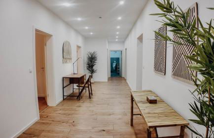 Premium Residence, Stunning Views Overlooking the Central Station & City, Sleeps 18 - Foto 3