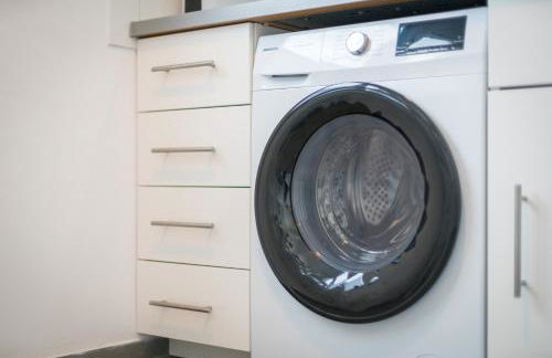 Guermache Apartments- City Design Apartments, Zentrum, Outlet, Balkon, Küche - Foto 32