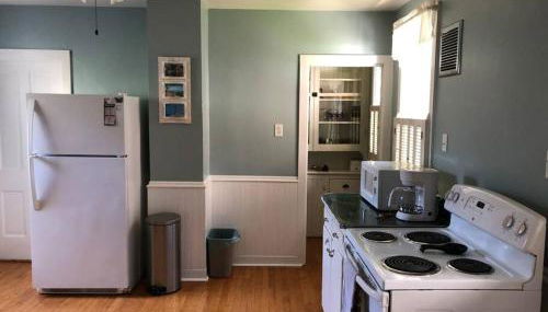 Spacious & Peaceful Home in the heart of Sheboygan - Foto 2, stove, pet friendly, minibar