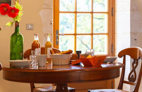 Château LA ROBERTERIE logement entier proche Saint Emilion - Foto 18