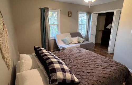 The Red Door 2-bedroom townhouse near VT & RU - Foto 6