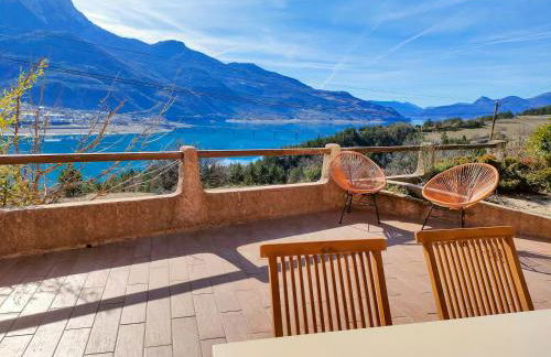 Family Villa Overlooking Lake Serre-Ponçon - Foto 29