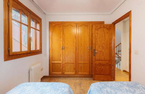 chalet, villa rodeada de naturaleza piscina a doce klm de Valencia y 7 del aeropuerto - Photo 12