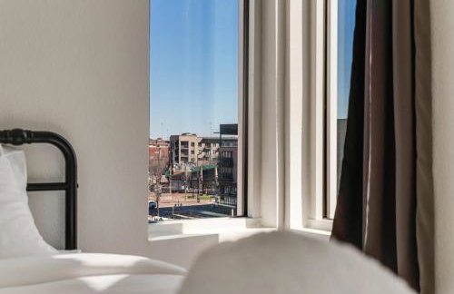 Twin Metroview Apartments I King Bed I FreeParking - Foto 24