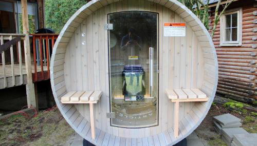 Riverfront Retreat Hot Tub Sauna Yard Gazebo and VIEWS - Foto 5