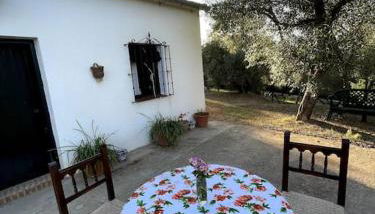 Villa María, casa rural en Cazalla de la Sierra. - Photo 1