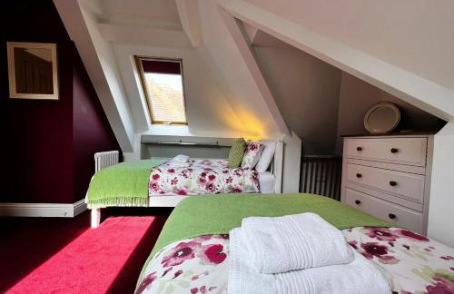 6 Shanklin Manor - family friendly apartment in Shanklin Old Village - Photo 28