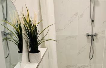 Gästehaus zur Uni Klinik Exklusives Apartment mit Küche und Badezimmer - Photo 22