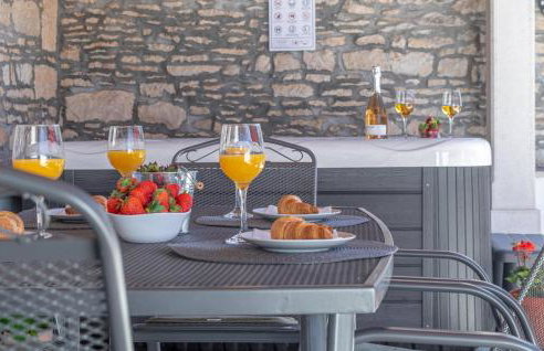 3 Bedroom Stunning Home In Brscici - Foto 14