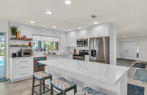 Chez Flamingo I Walk to Beach I Pet Friendly - Foto 4