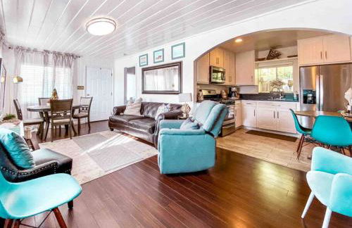 Cozy beach home walking distance from ocean - Foto 15